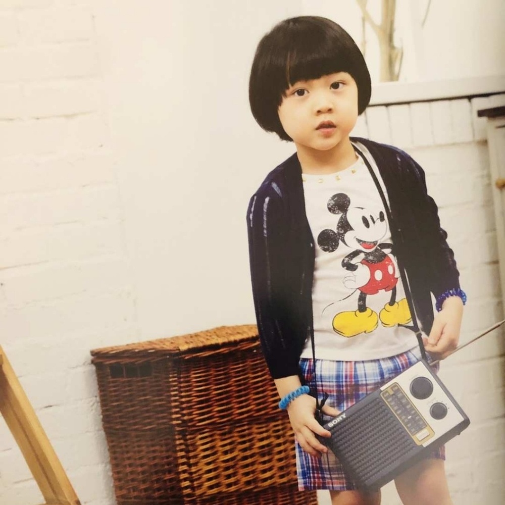 Boy Mickey shirt and black pants